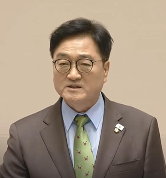 [칼럼] 우원식 국회의장의 대통령 권한대행에 대한 강경 메시지, 이재명 대표의 대선승리에 독이 될 수 있다 기사 이미지