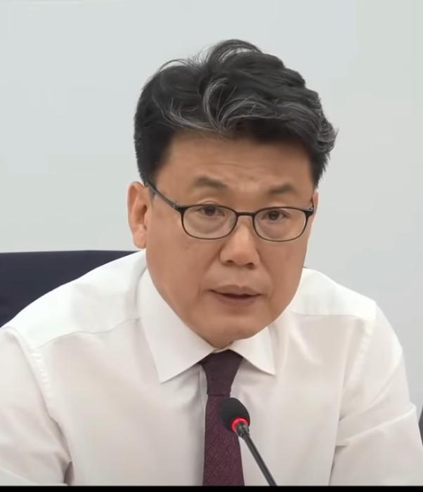 민주당 “인사청문회법 개정 추진”… 김민석 방어 나서며 법 개정 카드 꺼내 기사 이미지