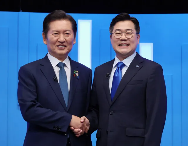 더불어민주당 8·2 당대표 선거—친명 양강 구도 속 ‘수도권·온라인 표심’이 승부처 기사 이미지