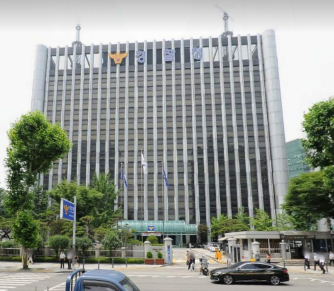 경찰청, 필리핀 도피 중이던 11억 횡령사범·160억 도박사이트 운영자 동시에 강제송환 기사 이미지